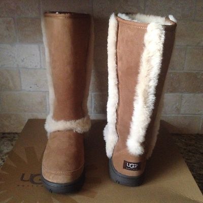 UGG SUNBURST TALL CHESTNUT WATER-RESISTANT SUEDE FUR BOOTS SIZE US