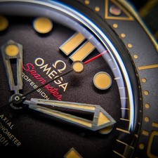 Omega Seamaster Diver Bond “No Time To Die” | 42mm on NATO | 210.92.42.20.01.001 4