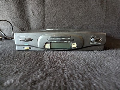 Elta 5709 Tragbarer CD-Player   Retro Audio   Schwarz   Geprüft