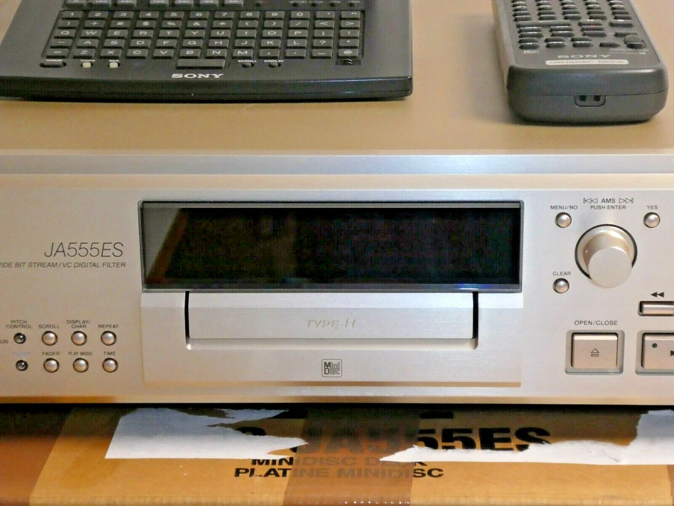 Sony MDS-JA555ES High-End MiniDisc Recorder OVP w.NEU, 2x FB, 2 Jahre Garantie - Bild 3 von 4