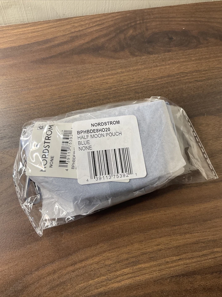 Nordstrom BP. Bolsa Half Moon - Azul - NUEVA Foto 3 de 3