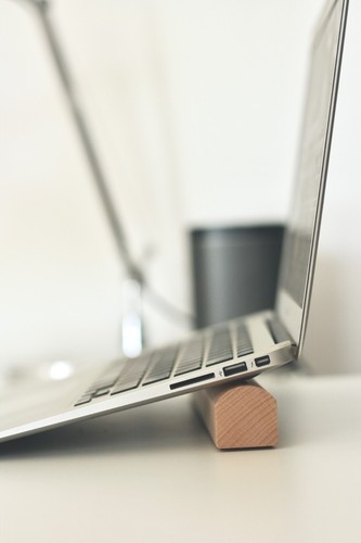 anaan Minus Laptop Ständer Holz Tragbar PC Ständer Notebook Ständer 2er Set - Afbeelding 2 van 11