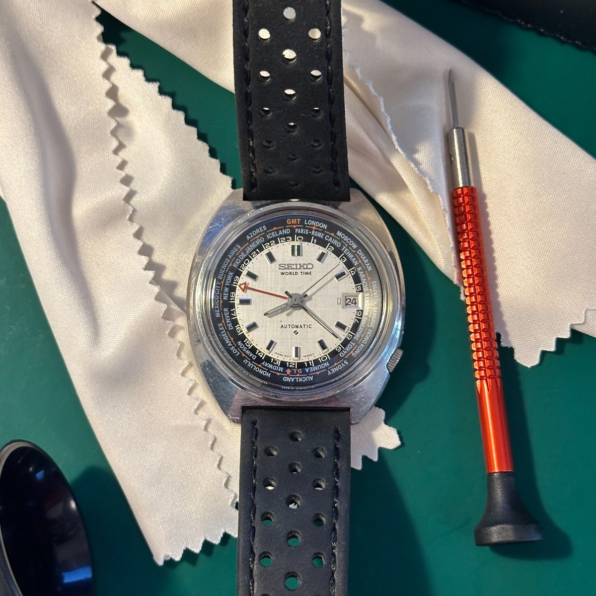1970 Seiko World Time 6117-6400 Automatic - Error Bezel - Watch