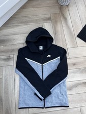 Nike Grey and Black Tech Fleece Size Small Perfect for Summer