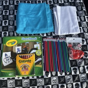 Miscellaneous Art Crayola Sketchbook Pencil Fabric Bundle