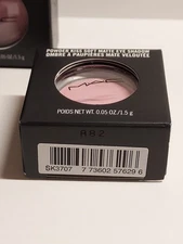 MAC Powder Kiss Soft Matte Eye Shadow *FELT CUTE* / 0.05 oz / New In Box