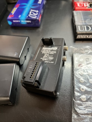 Sharp Viewcam vl-e33 tested fully fuctional, battery, charger power & Extras W27 - Foto 15 di 21