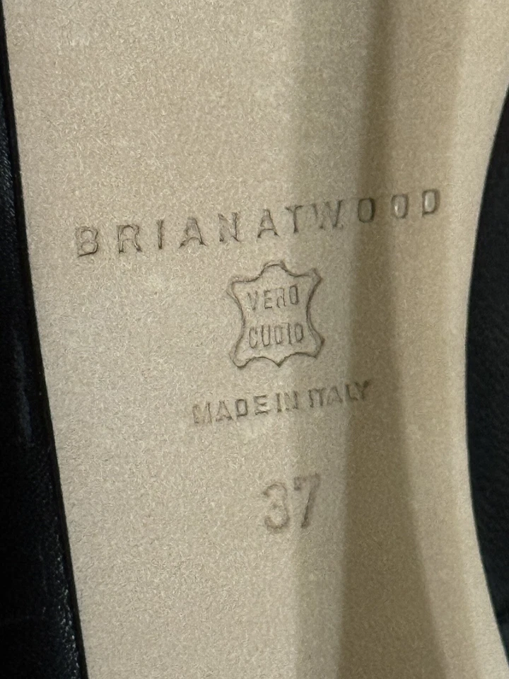 Bombas plataforma Brian Atwood couro preto macio tamanho 37 EUA 7 - Imagem 2 de 4