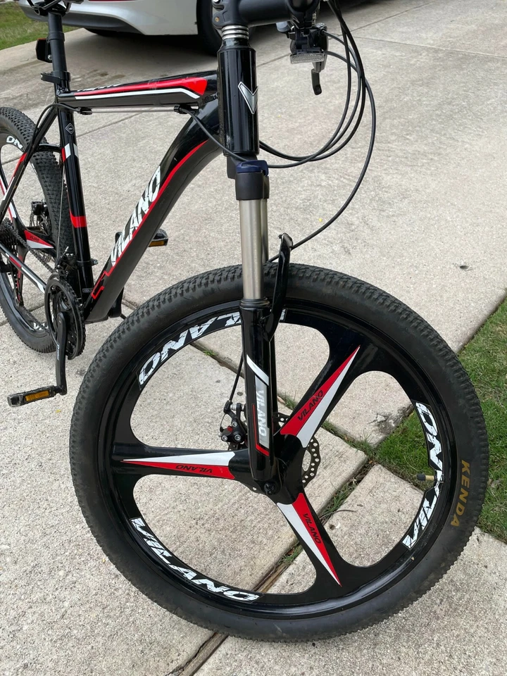  Bicicleta de montaña Vilano 26" Ridge 2.0 MTB 21 velocidades con frenos de disco Foto 2 de 4