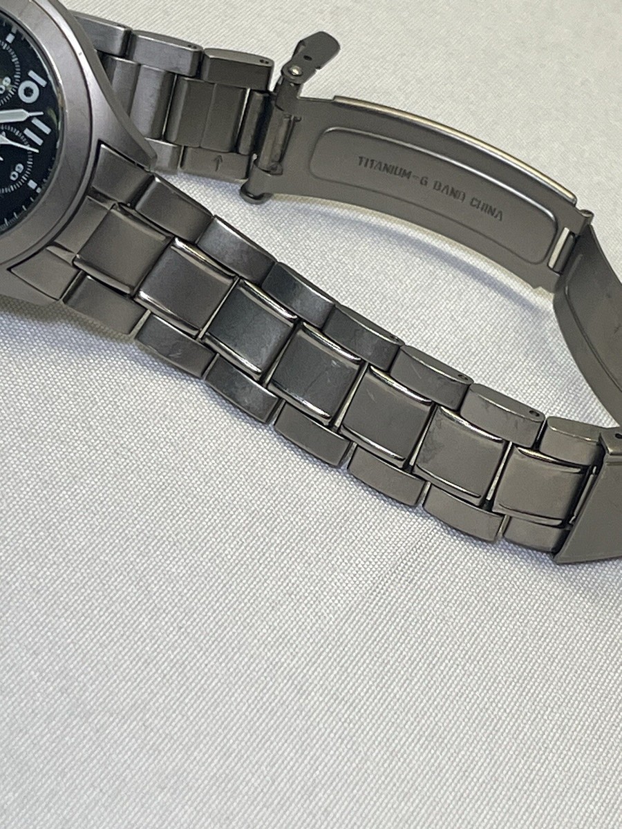 SEIKO chronograph titanium 200M rare military style 7T62