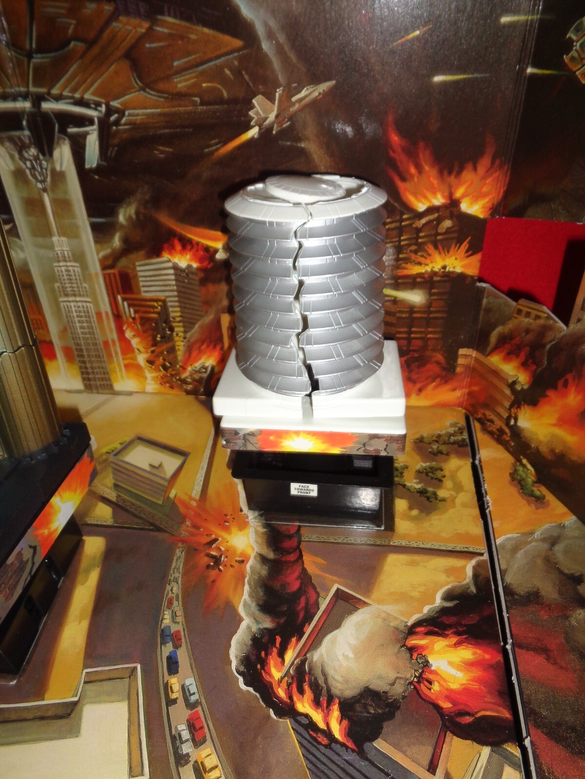 ID4 Independence Day LOS ANGELES INVASION Giant Action Playset COMPLETE