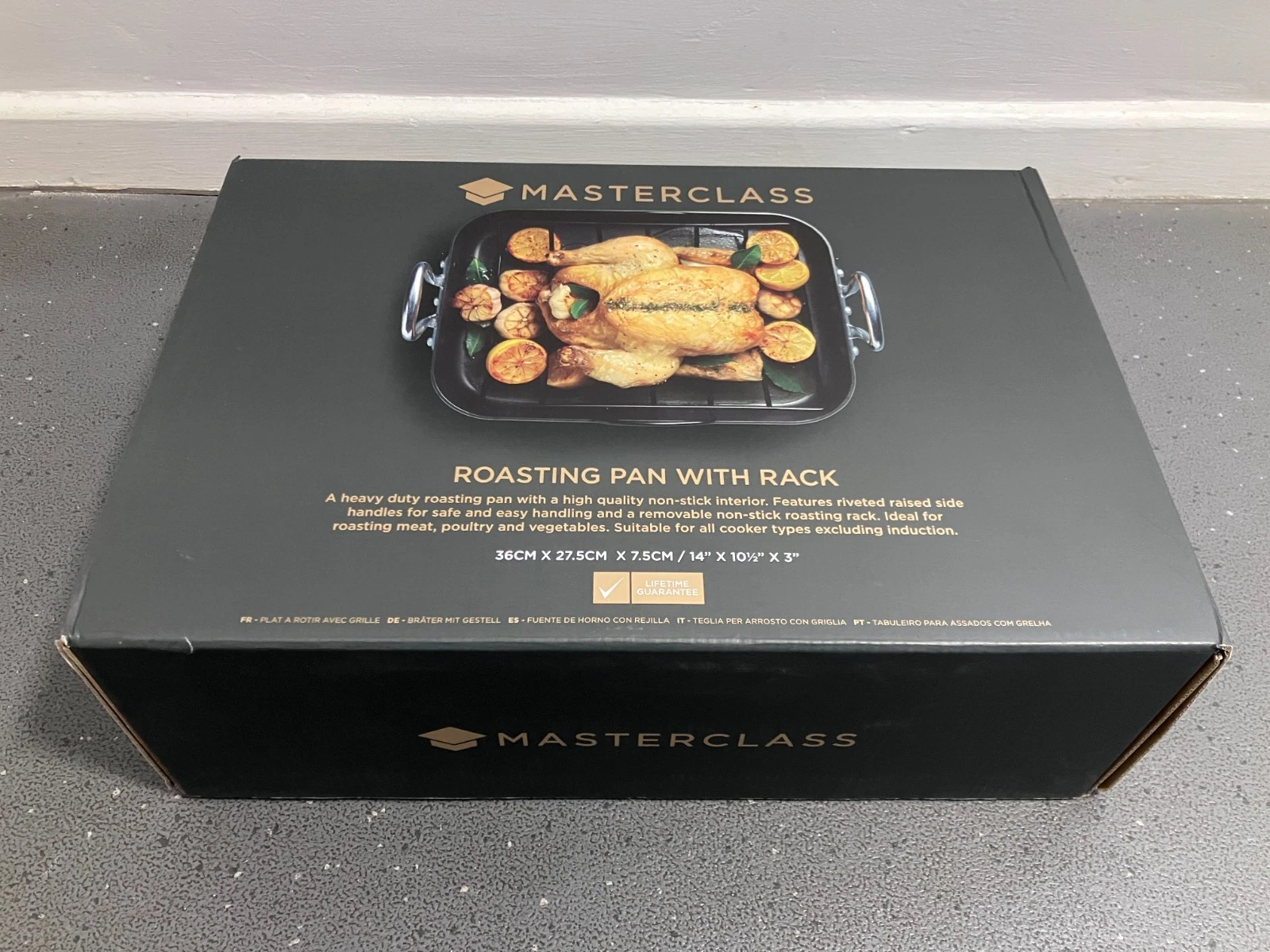 MasterClass Roasting Pan With Rack 36cm x 27.5cm x 7.5cm
Opens in a new window or tab
