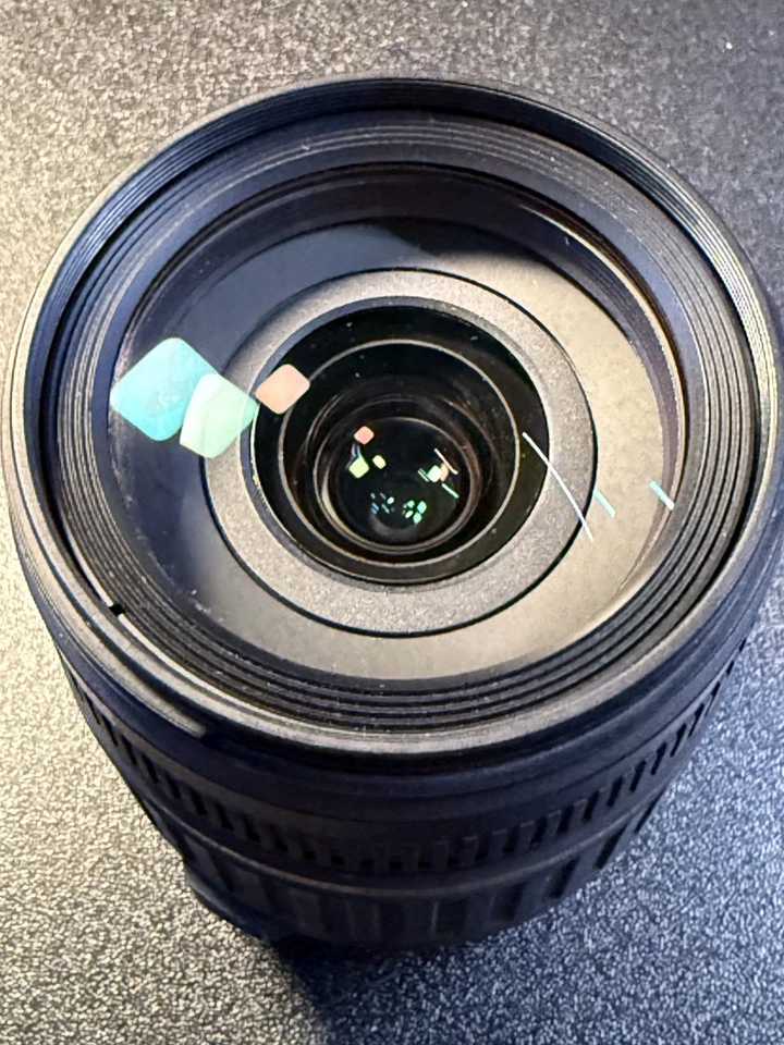 MACRO TAMRON AF 18-200mm F/3.5-6.3 XR Di II LD Asférico (AF) Foto 3 de 4