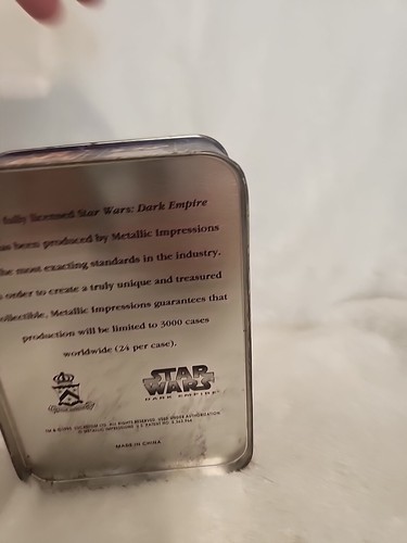 STAR WARS DARK EMPIRE Metal Collector Card Tin 1995 (No Cards) - Picture 2 of 9