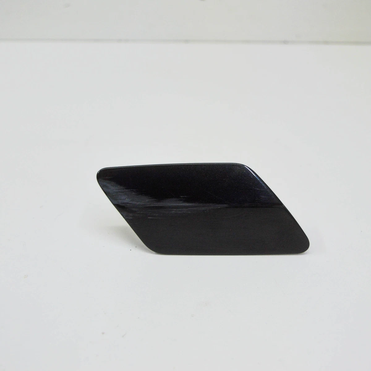 BMW 5 G30 2017 Right Side Headlight Washer Cover Cap 7385458 