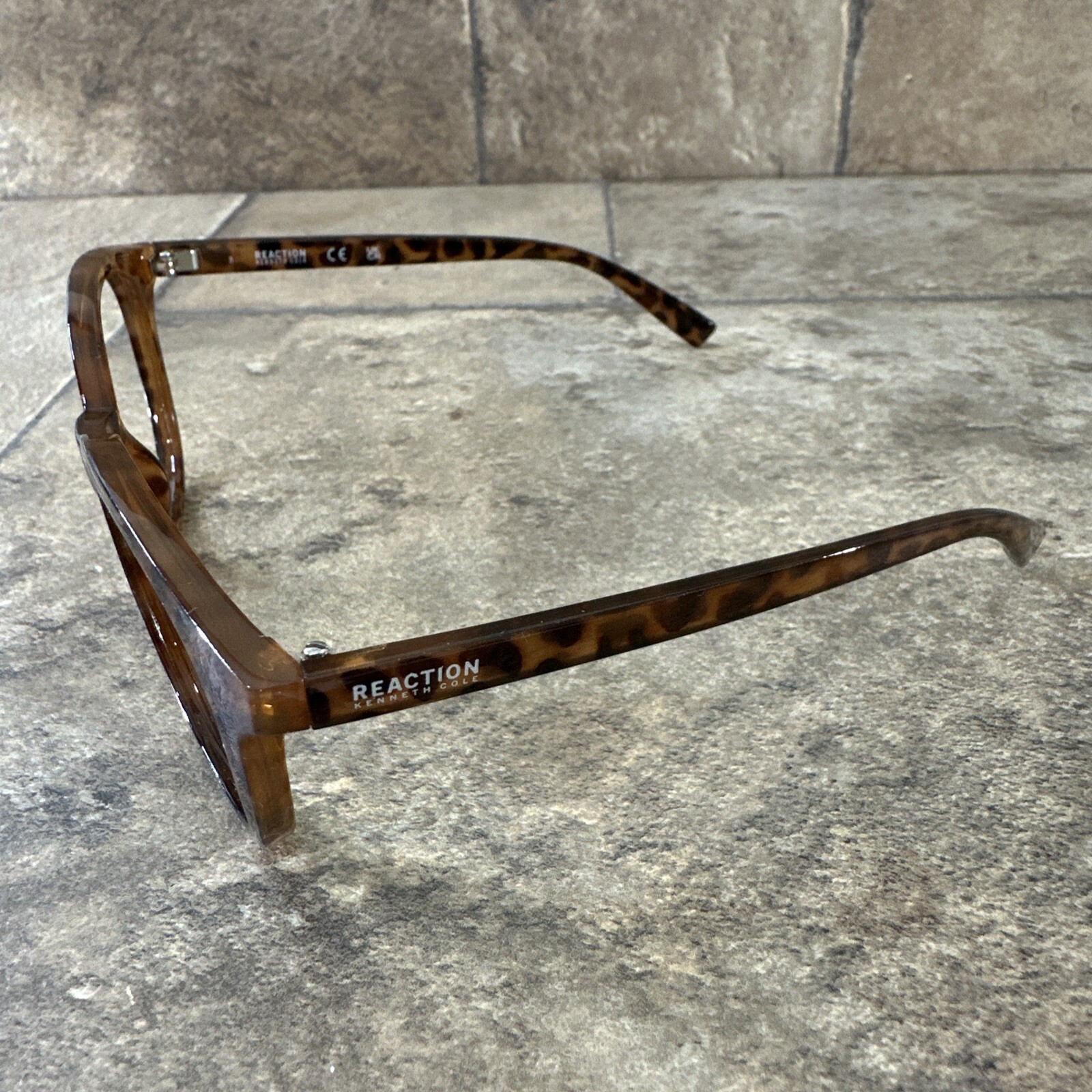 Kenneth Cole Reaction KC1305 52F Brown Tortoise Eyeglass Frame 53-20-140-48 G18