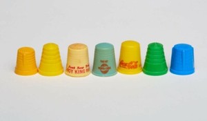 7 Vintage PLASTIC Thimbles incl Coca Cola and Pepsi. Collector's items!