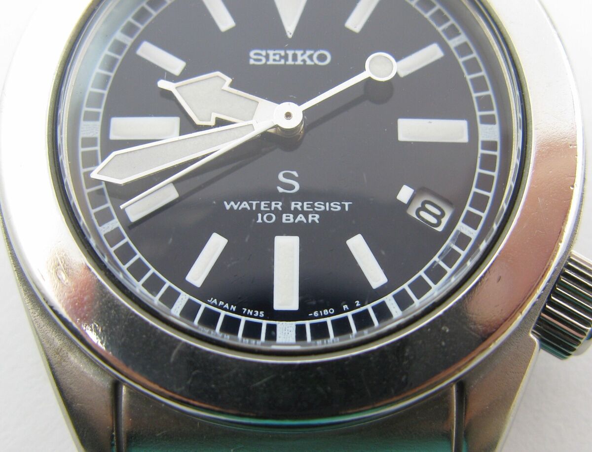 Seiko S 7N35 6150 Quartz Watch in stainless steel black dial Seiko S 7N35 6150 Quartz Watch in stainless steel black dial