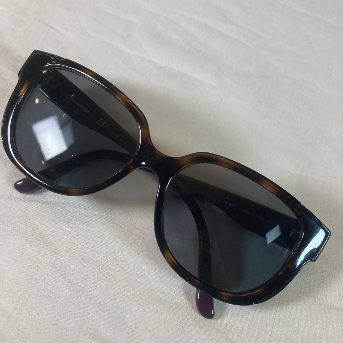 Tory Burch TY 9023 1232/8H Square Havana Plum Sunglasses  display picture 1