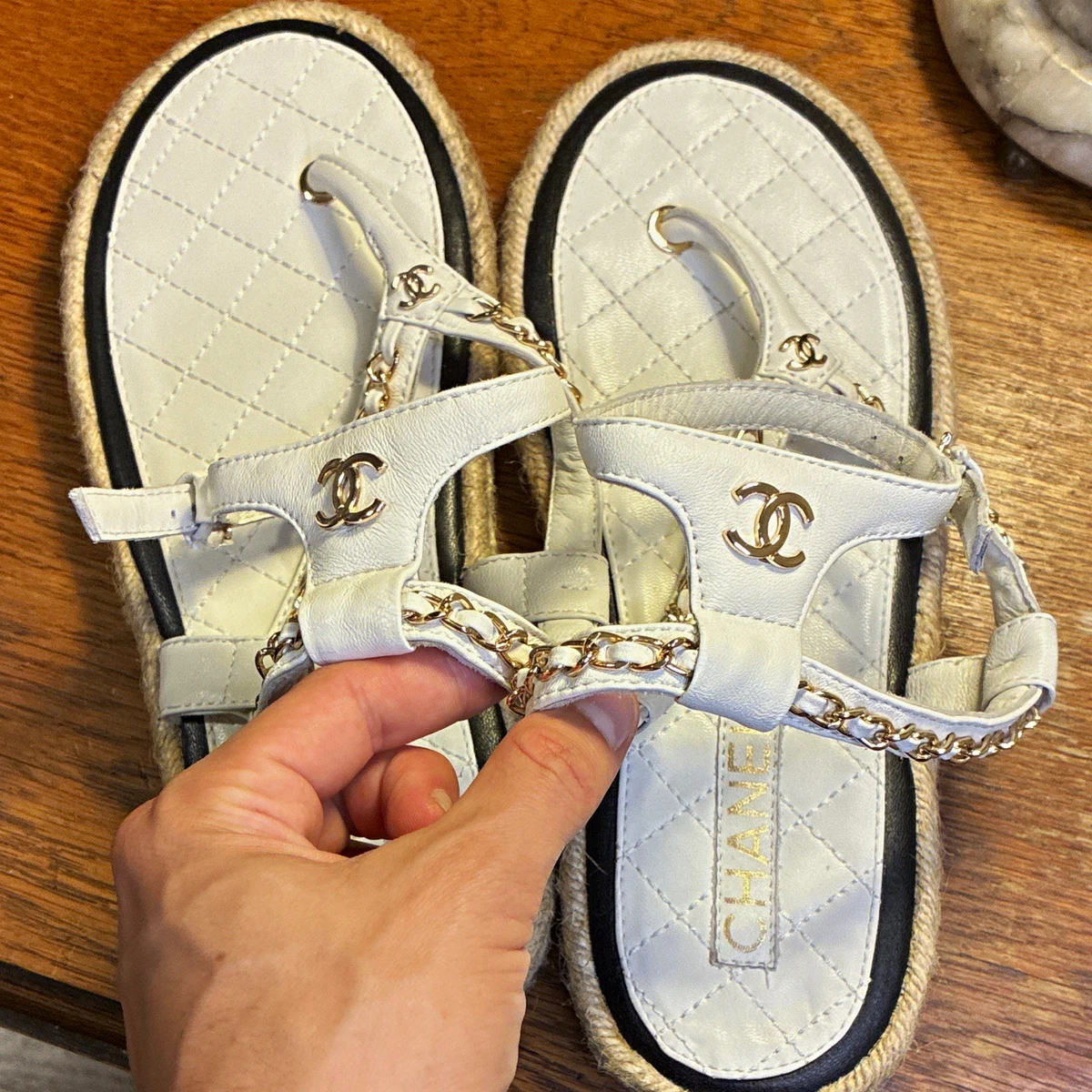 CHANEL サンダル 38.5 25+ CHANEL Thong Sandals for Women for sale | Updated Oct 2026
