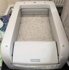 Petsafe ScoopFree™ Clumping Self-Cleaning Litter Box