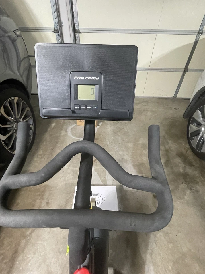 Bicicleta estática vertical ProForm Tour de France TDF CBC para ciclismo de interior Foto 4 de 4