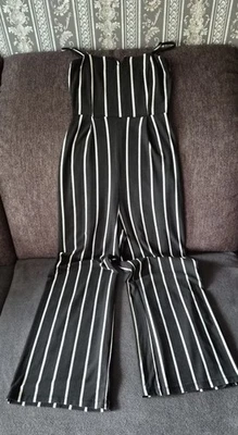 Bershka Damen Jumpsuit Overall Schwarz Weiß gestreift Größe XS *Top* - Bild 1 von 4