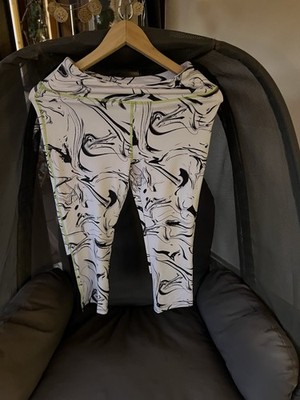 Lascana Sport-Tight Dreiviertel Größe M Bunt