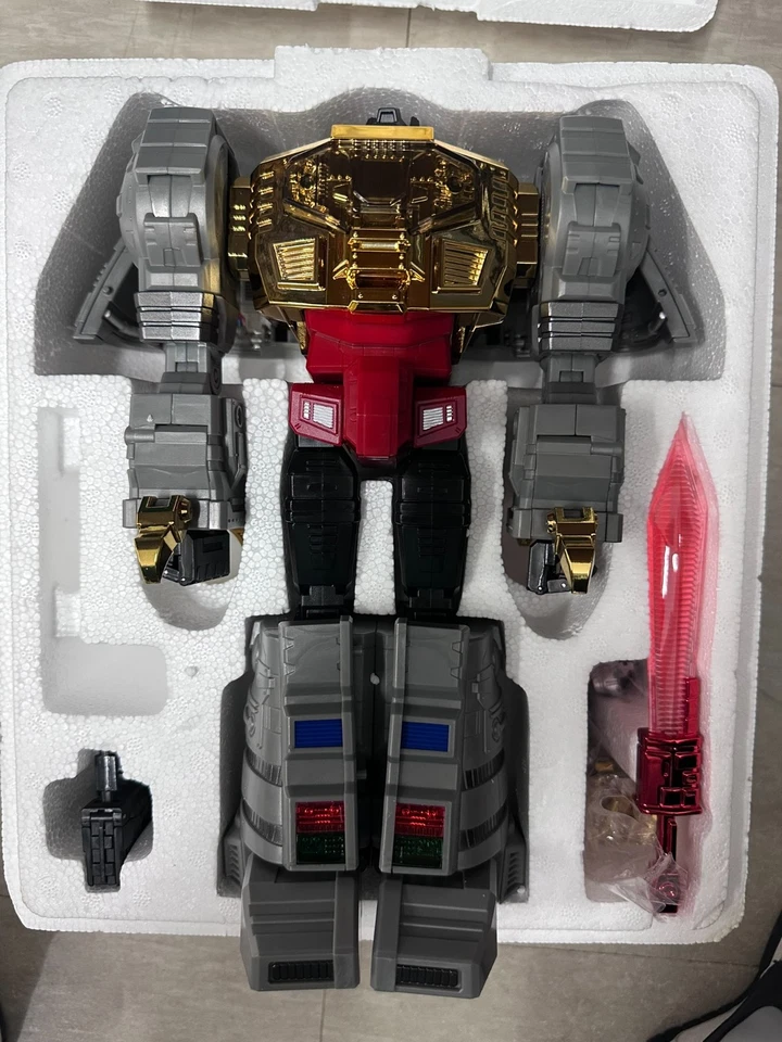 Fans Toys FT-08 Transformer 'Grinder' Grimlock - Image 3 of 4