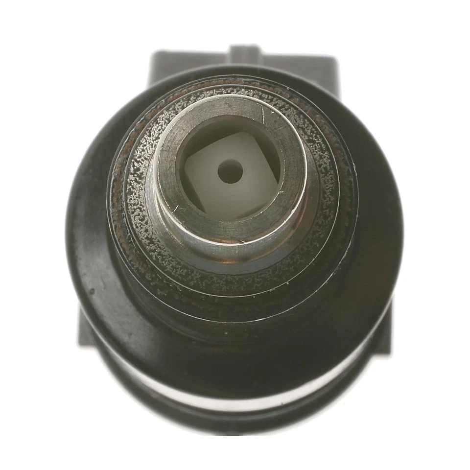 Standard Motor Products FJ697 Fuel Injector For Select 80-83 Fiat Lancia Models - Image 3 of 4