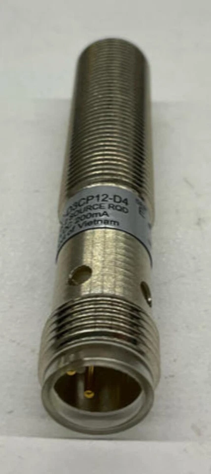 Allen Bradley 872C-D3CP12-D4 Inductive Proximity Sensor 10-30 VDC Sn:3mm - Image 2 of 4