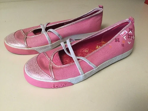 Girls ICarly Pink Keds Fancy Glitter Sneakers Size 4 Slip On Very Gently Worn