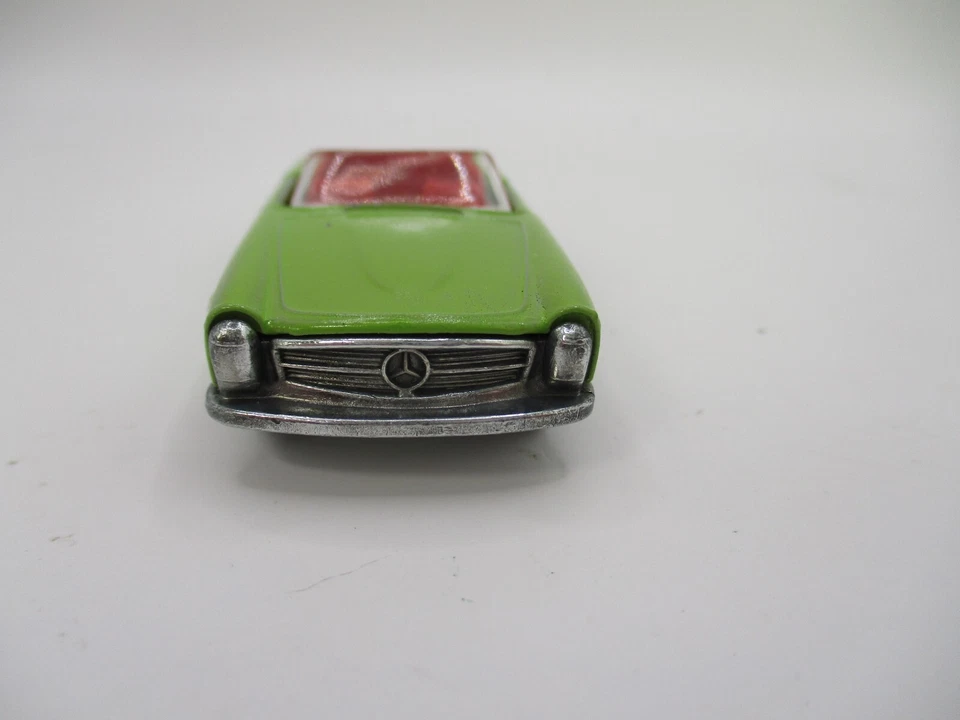 MATCHBOX LESNEY #27d MERCEDES-BENZ 230SL. RESTORED AS GREEN PRE-PRODUCTION MODEL - Image 2 of 4