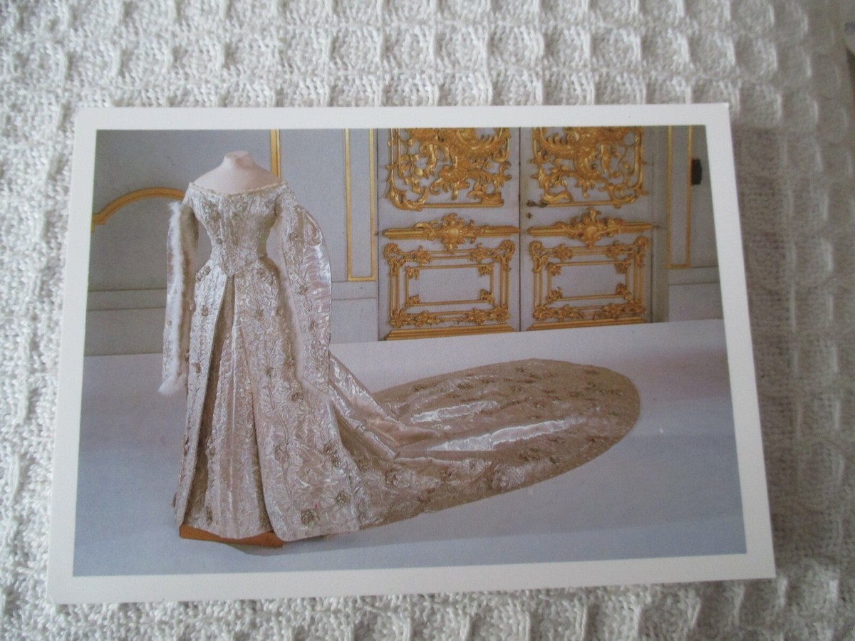 VINTAGE COLOUR CARD,