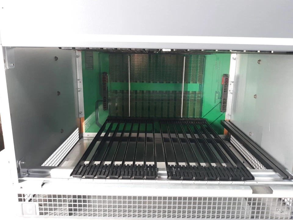 Gabinete de puerta de enlace multimedia original Avaya G650 vacío *SOLO CHASIS* Foto 2 de 4