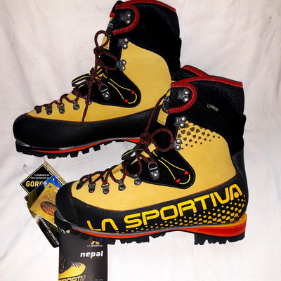 NEW LA SPORTIVA Nepal Evo GTX Mountain Boots YELLOW Italy Men's EU44 - US 10.5