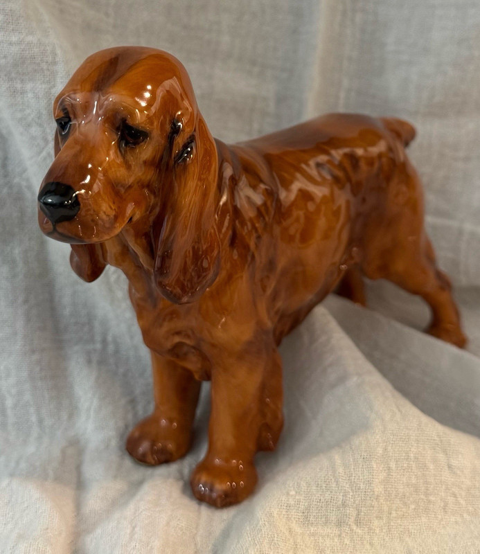 Royal Doulton Porcelain Dog Figurine Gloss Brown Made in England 1197 R6