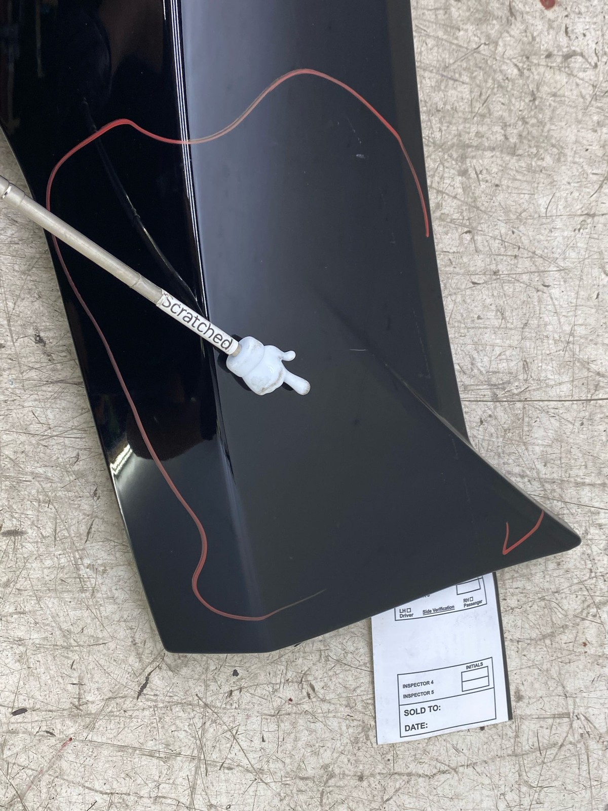 2017-2021 MASERATI LEVANTE OEM TAILGATE TRIM SPOILER COVER TRUNK NERO 670042733