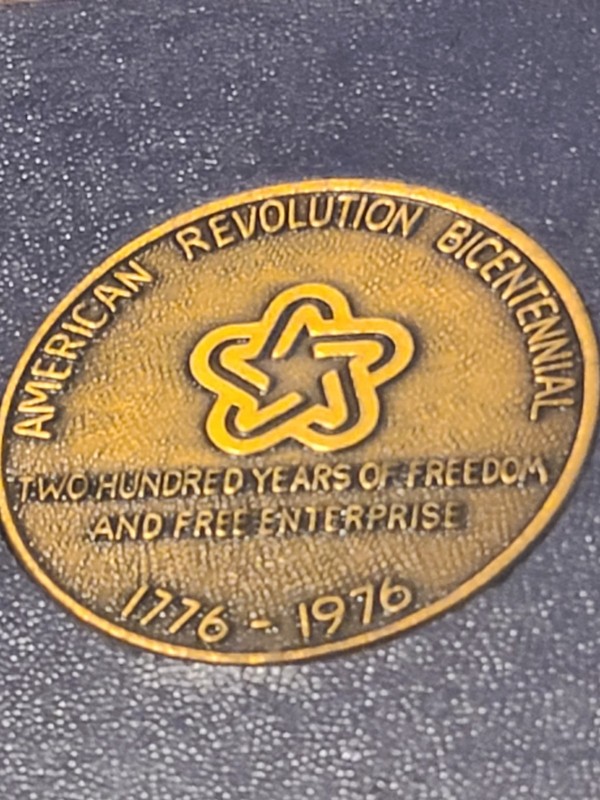 Uncirculated American Revolution Bicentennial Coin 1776-1976 Cone Mills