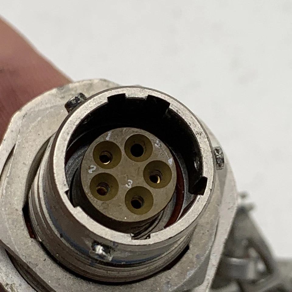 TRW 811801, M83723/73R10058 Circular MIL-Spec Female 5-Position/Pin Connector - Image 2 of 4