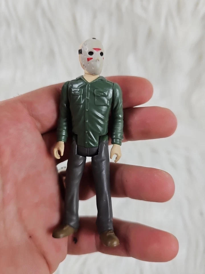 FIGURA DE ACCIÓN TERROR SUPER FUNKO REACTION SERIES VIERNES 13 JASON VOORHEES Foto 2 de 4