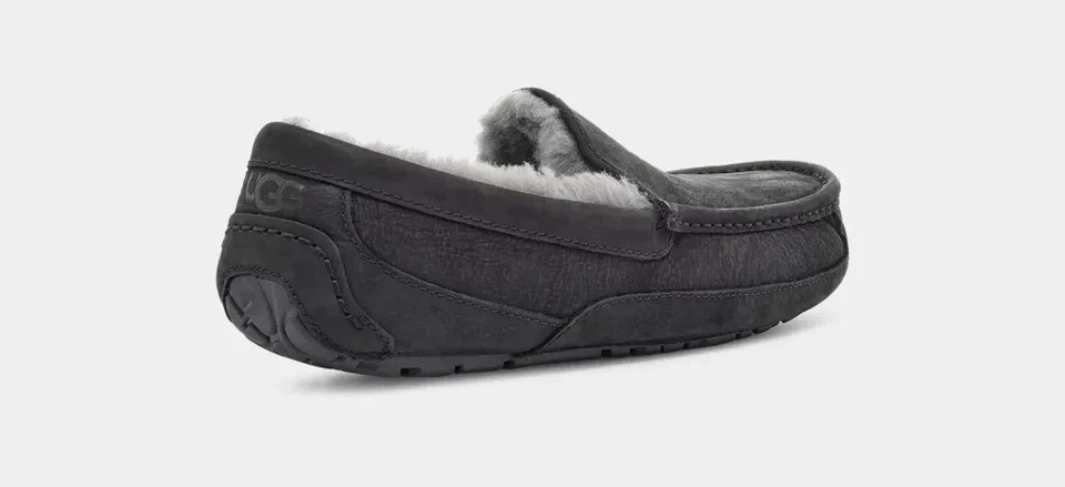 UGG Australia Ascot Men's Authentic Matte Leather Slippers (Black) Size 13 - Image 4 of 4