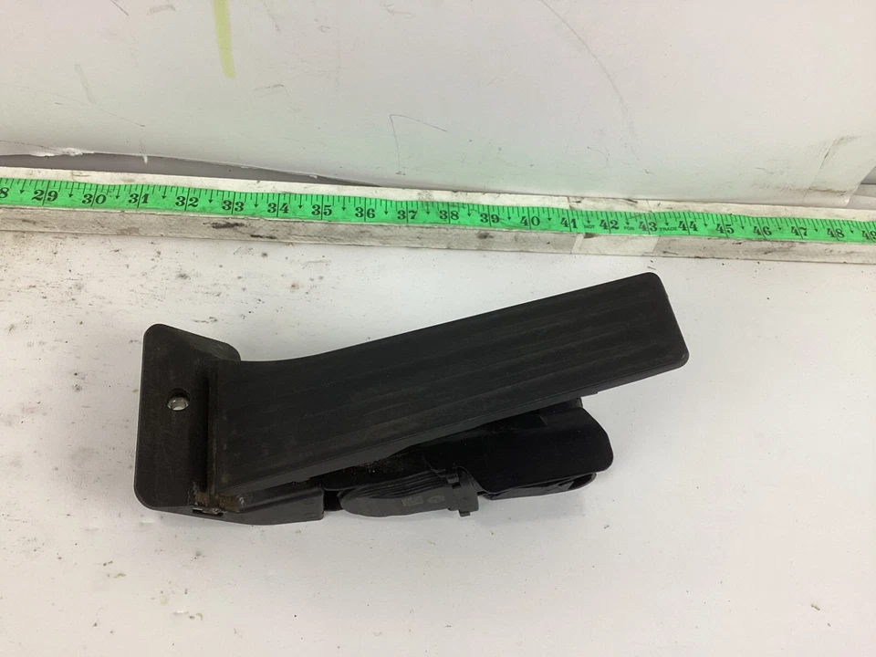 BMW 320i xDrive 2012-2015 acelerador de gasolina pedal módulo de palanca sensor OEM. Foto 4 de 4