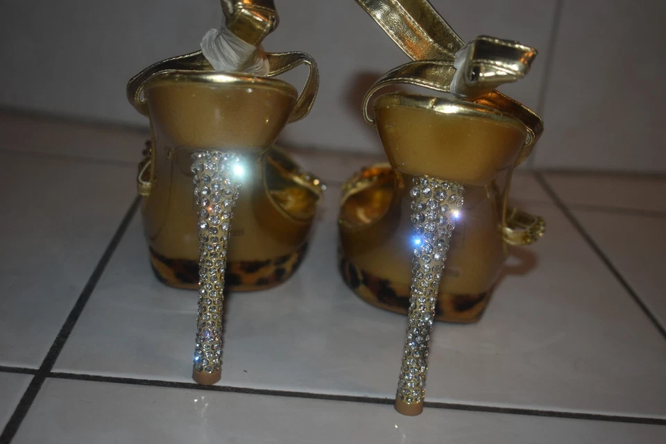 Loreinxy Sandaletten Strass Riemchen High Heels gold Plateau Gr. 40 neu - Bild 4 von 4