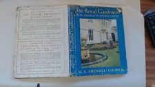 The Royal Gardeners von W. E. Shewell-Cooper ...
