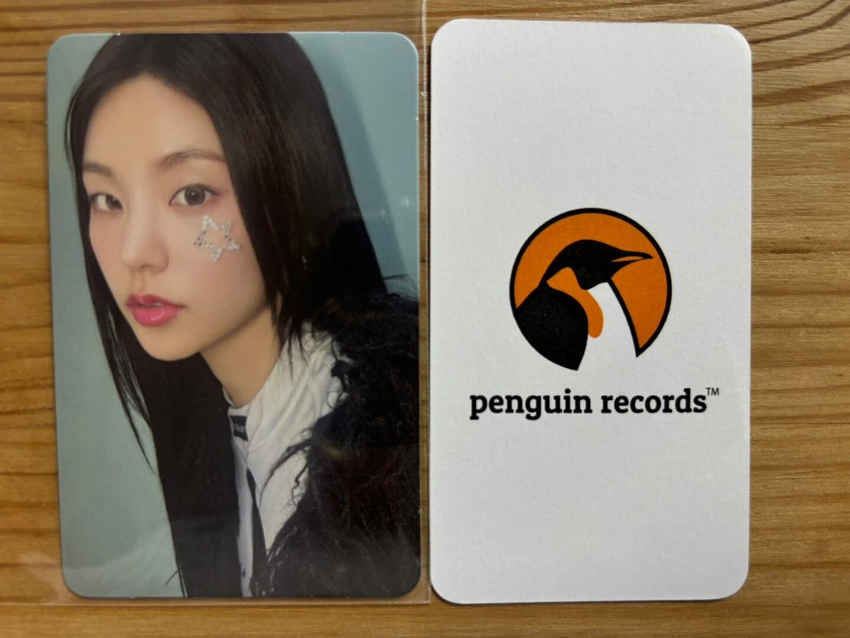 ITZY - GOLD STANDARD VER. PHOTO CARD RYUJIN YEJI YUNA CHAERYEONG