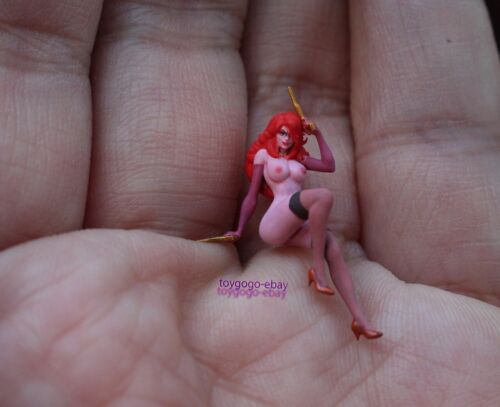 Miniture 1/64 Figura Sexy Chica Pistola Ajuste 1:64 Coche Diorama Calle en STOCK - Imagen 3 de 5