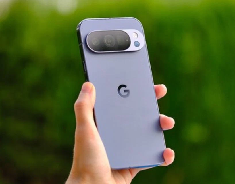 NEW Google Pixel 10 Pro 5G – 6.7" Display | 16GB RAM | 256GB Storage – Grey - Imagen 2 de 4