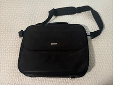 Targus Laptop Bag — Black 15.6" Briefcase