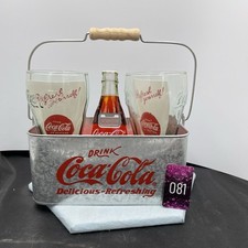 Cesta rectangular para llevar Coca-Cola con 2 vasos y abrebotellas